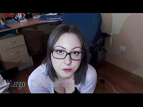 ❤️ دختر سکسی با عینک، دیلدو را عمیقاً در دوربین می مکد پورنو در fa.pornoreino-com.ru ❌️❤