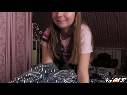 ❤️ بلوندی BFF خود را عمیقا می مکد و در دهانش تقدیر می شود پورنو در fa.pornoreino-com.ru ❌️❤